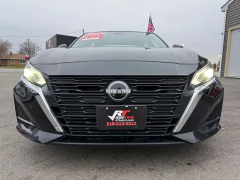Another view of 2023 NISSAN ALTIMA 2.5 SL for sale in Crown Point, IN at Ride Time Auto Finance Crown Point