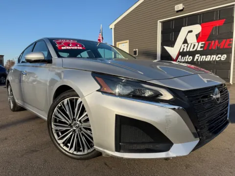 Silver 2023 NISSAN ALTIMA 2.5 SL for sale in Crown Point, IN