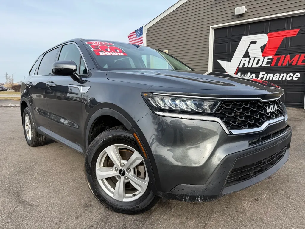 2022 Kia Sorento LX