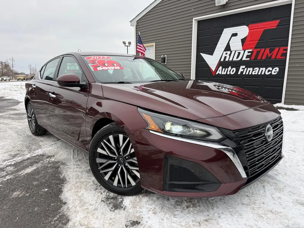 2023 Nissan Altima SV