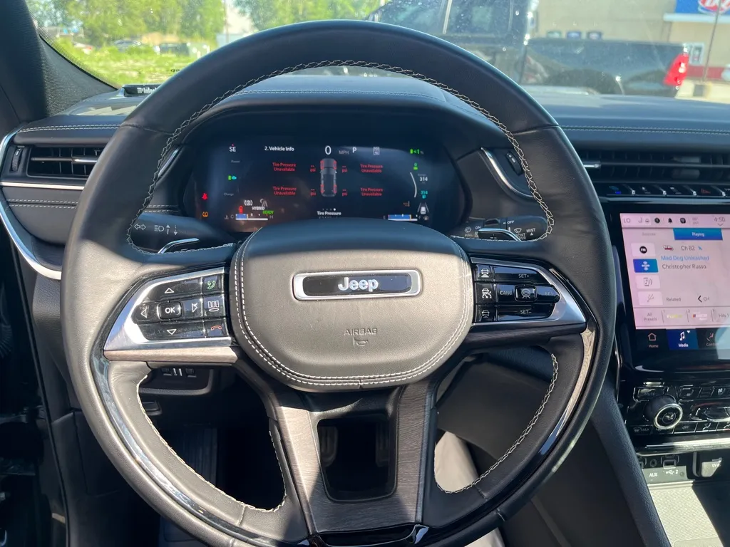 2023 Jeep Grand Cherokee Overland 4xe - Photo 15