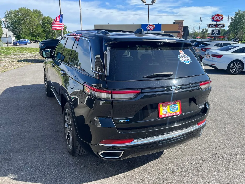 2023 Jeep Grand Cherokee Overland 4xe - Photo 9