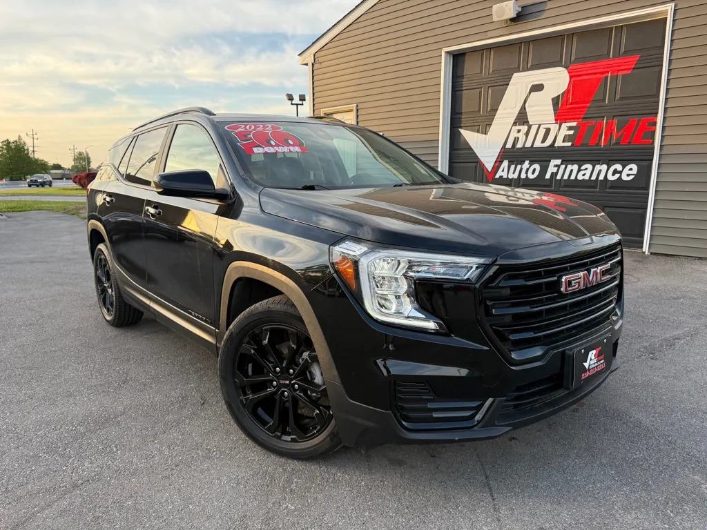 2022 GMC Terrain SLE AWD's photo