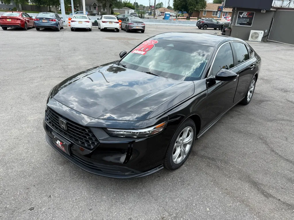 2024 Honda Accord LX - Photo 6
