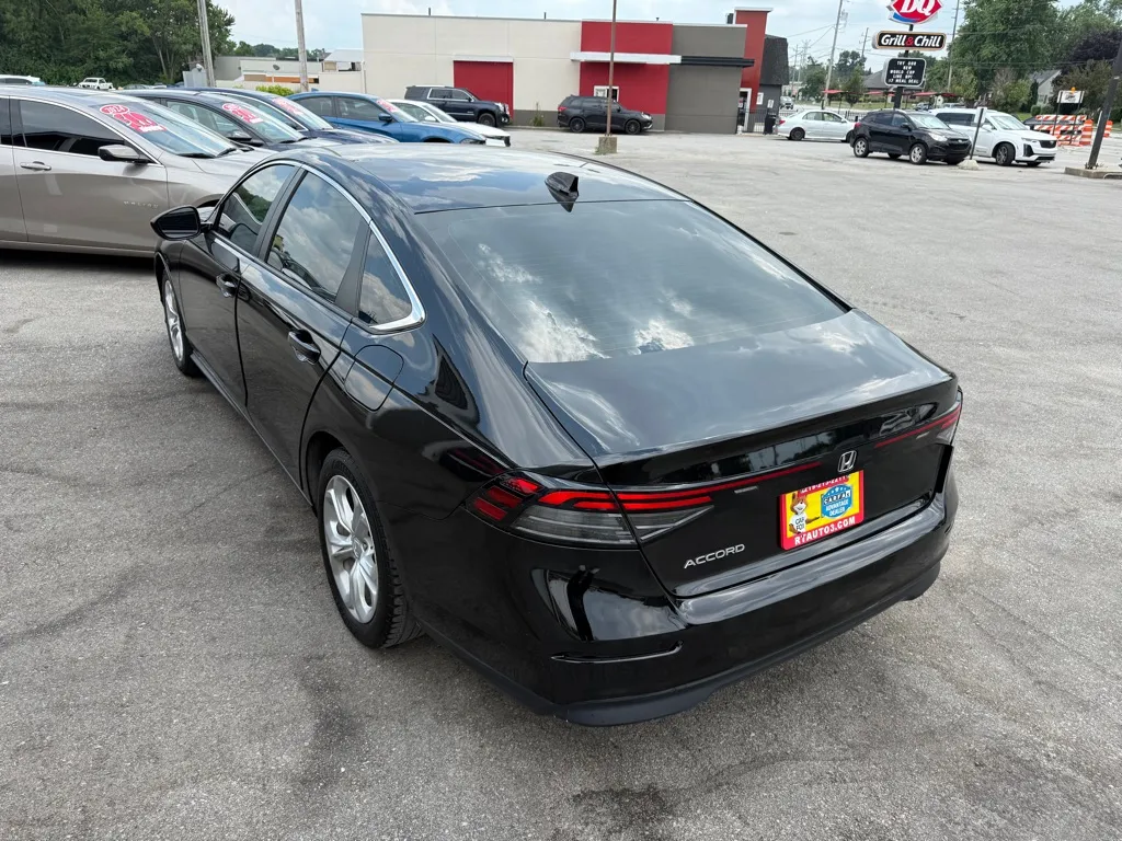 2024 Honda Accord LX - Photo 9