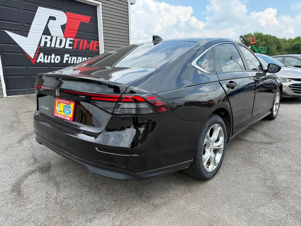 2024 Honda Accord LX - Photo 12