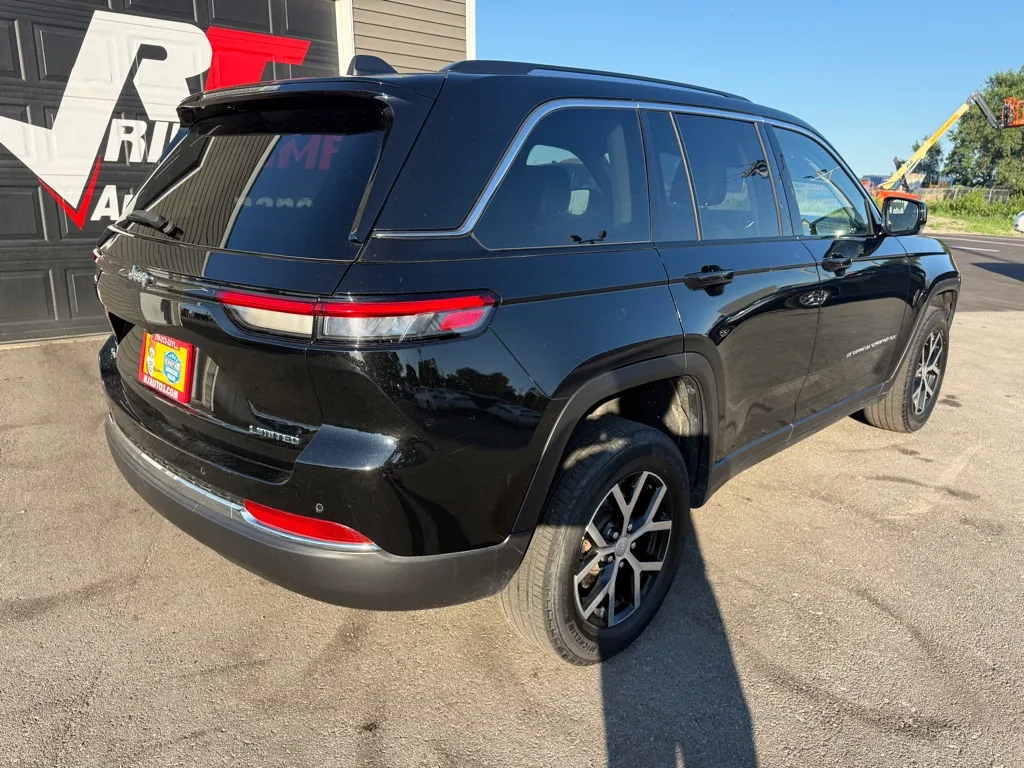 2023 Jeep Grand Cherokee Limited - Photo 12