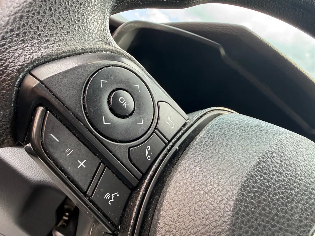 2023 Toyota RAV4 LE - Photo 22