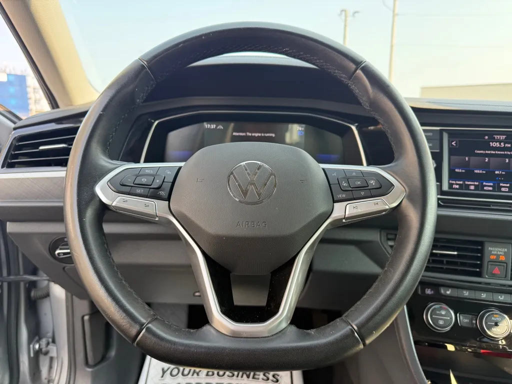 2024 Volkswagen Jetta SE - Photo 24