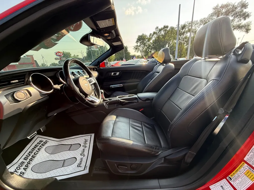 2023 Ford Mustang EcoBoost Premium - Photo 19