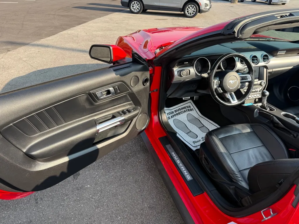 2023 Ford Mustang EcoBoost Premium - Photo 18