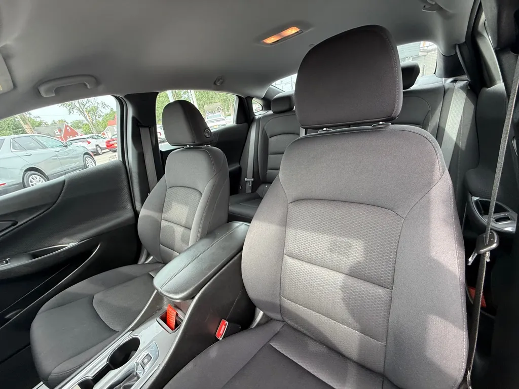2025 Chevrolet Malibu 1LT - Photo 23