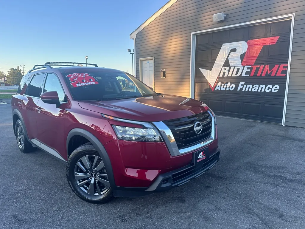 Red 2024 NISSAN PATHFINDER SV for sale in Crown Point, IN