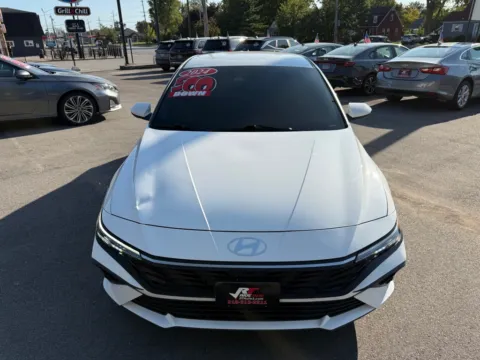 More photos of 2024 HYUNDAI ELANTRA SE at Ride Time Auto Finance Crown Point, IN