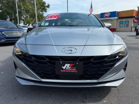 Another view of 2023 HYUNDAI ELANTRA SEL for sale in Crown Point, IN at Ride Time Auto Finance Crown Point