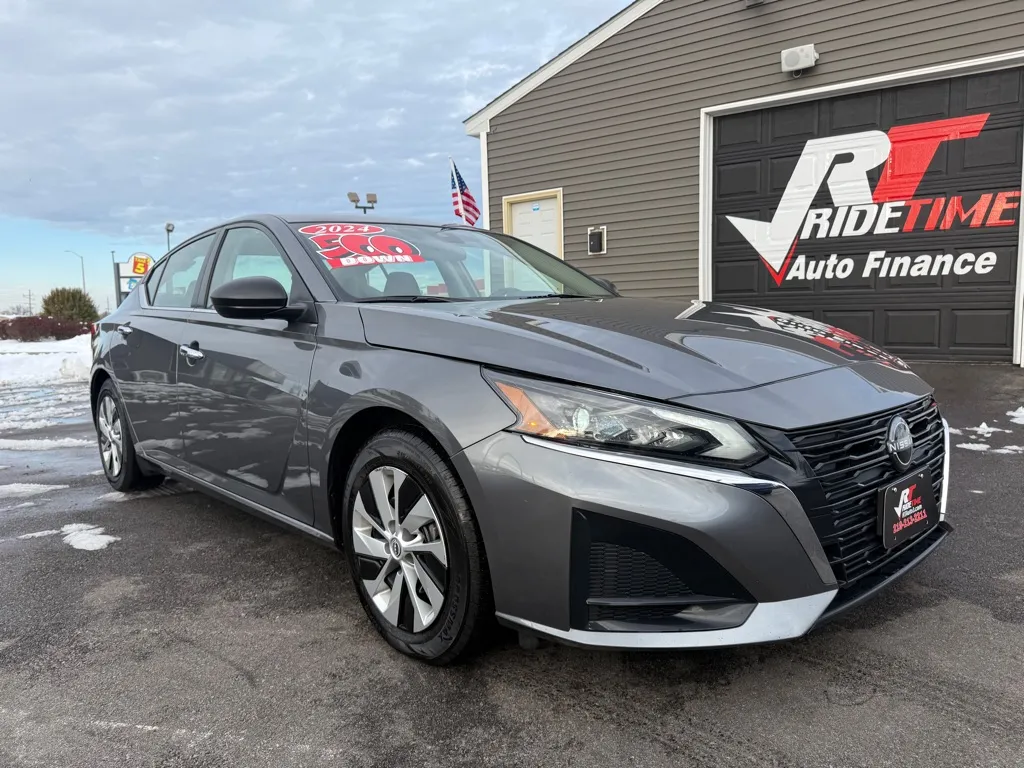 Gray 2024 NISSAN ALTIMA 2.5 S for sale in Crown Point, IN