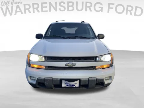 Photos of 2004 Chevrolet TrailBlazer LT for sale in Warrensburg, MO at Warrensburg Ford
