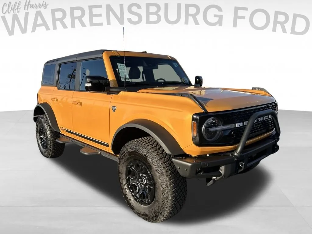 Orange 2021 Ford Bronco First Edition for sale in Warrensburg, MO