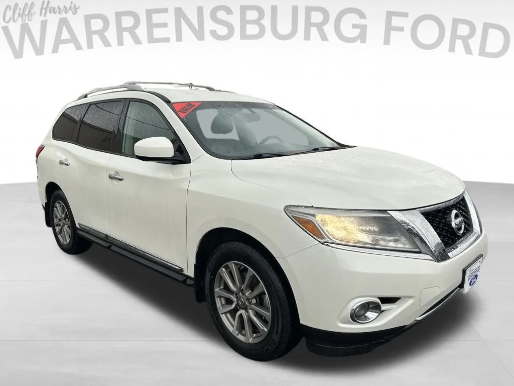 2016 Nissan Pathfinder SL for sale in Warrensburg, MO