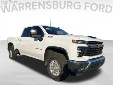White 2024 Chevrolet Silverado 2500HD LT for sale in Warrensburg, MO