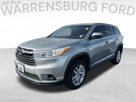 Another view of 2015 Toyota Highlander LE for sale in Warrensburg, MO at Warrensburg Ford