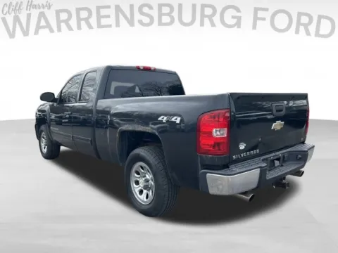 More photos of 2009 Chevrolet Silverado 1500 LS at Warrensburg Ford, MO