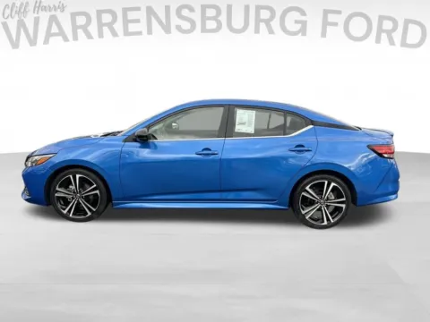 More photos of 2022 Nissan Sentra SR at Warrensburg Ford, MO
