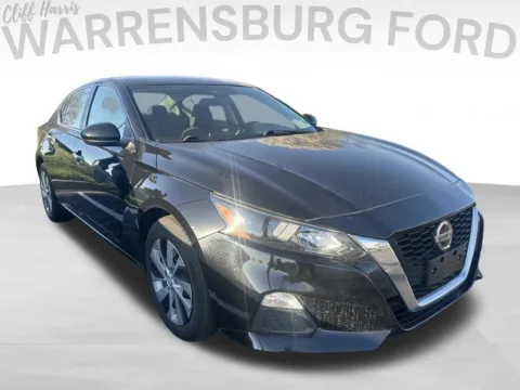 Black 2022 Nissan Altima 2.5 S for sale in Warrensburg, MO