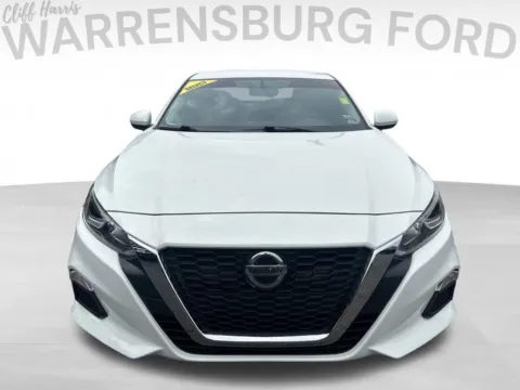 Photos of 2020 Nissan Altima 2.5 S for sale in Warrensburg, MO at Warrensburg Ford