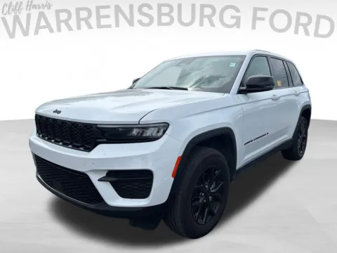 Photos of 2025 Jeep Grand Cherokee Altitude for sale in Warrensburg, MO at Warrensburg Ford