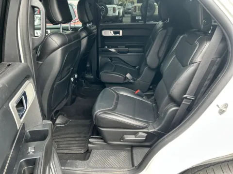More photos of 2020 Ford Explorer ST at Warrensburg Ford, MO