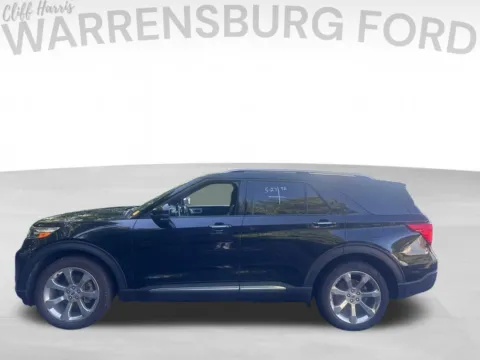 More photos of 2020 Ford Explorer Platinum at Warrensburg Ford, MO