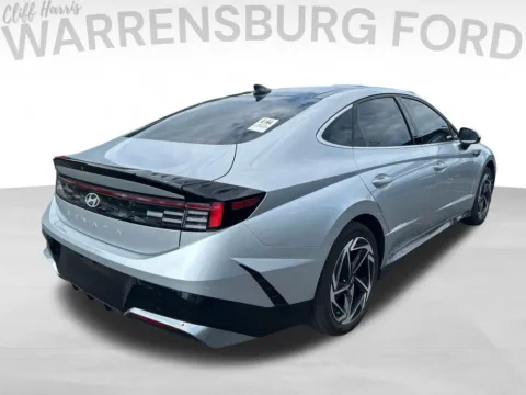 More photos of 2024 Hyundai Sonata SEL at Warrensburg Ford, MO