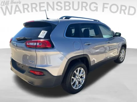 More photos of 2018 Jeep Cherokee Latitude at Warrensburg Ford, MO