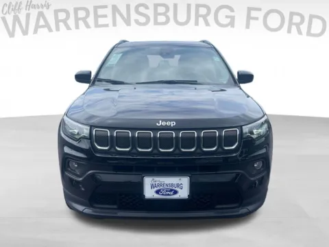 Photos of 2022 Jeep Compass Latitude for sale in Warrensburg, MO at Warrensburg Ford