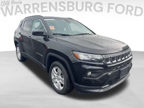 Black 2022 Jeep Compass Latitude for sale in Warrensburg, MO