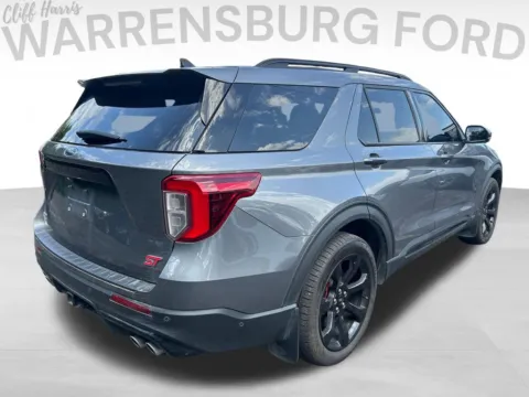 More photos of 2022 Ford Explorer ST at Warrensburg Ford, MO