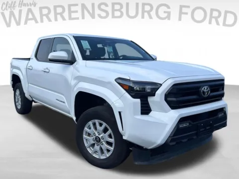 White 2025 Toyota Tacoma SR5 for sale in Warrensburg, MO