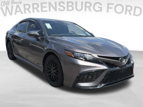 Gray 2024 Toyota Camry SE for sale in Warrensburg, MO