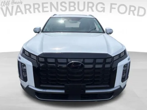 Photos of 2025 Hyundai Palisade SEL Premium for sale in Warrensburg, MO at Warrensburg Ford