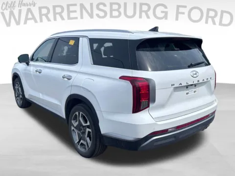 More photos of 2025 Hyundai Palisade SEL Premium at Warrensburg Ford, MO