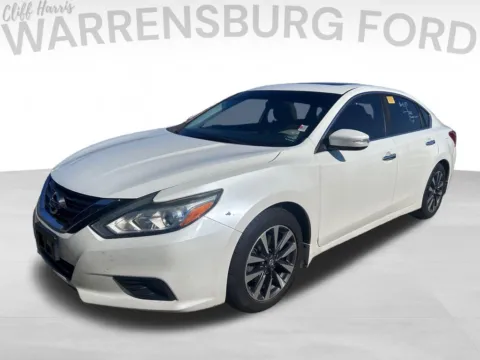 Photos of 2016 Nissan Altima 2.5 SL for sale in Warrensburg, MO at Warrensburg Ford