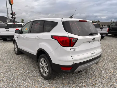 More photos of 2019 Ford Escape SE at Warrensburg Ford, MO