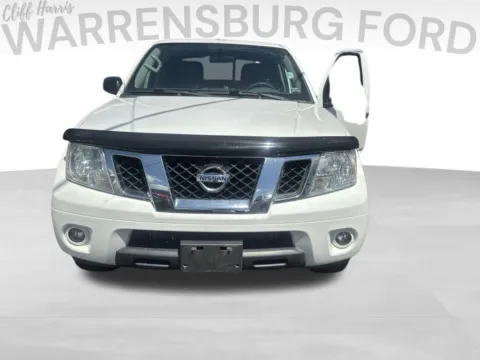 Photos of 2018 Nissan Frontier SV for sale in Warrensburg, MO at Warrensburg Ford