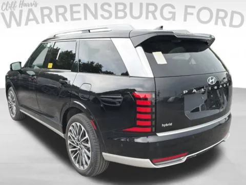 More photos of 2026 Hyundai Palisade Hybrid Calligraphy at Warrensburg Ford, MO