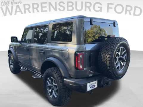 More photos of 2025 Ford Bronco Badlands at Warrensburg Ford, MO
