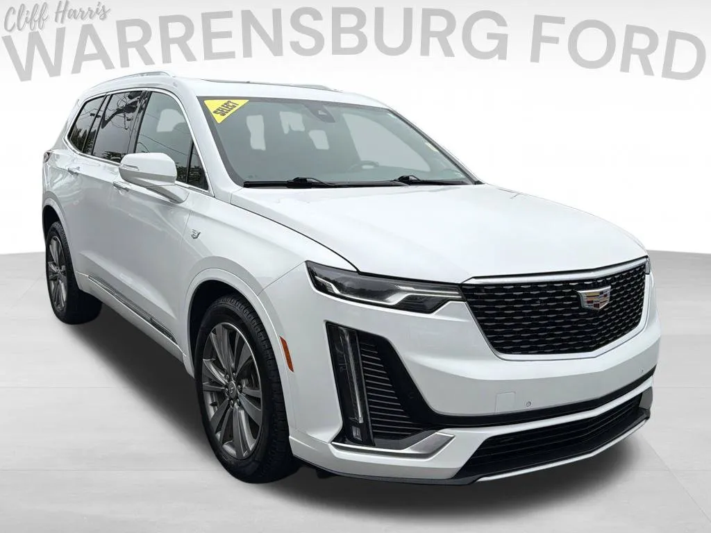 White 2021 Cadillac XT6 Premium Luxury for sale in Warrensburg, MO