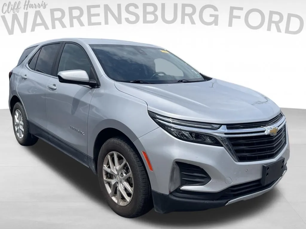 Silver 2022 Chevrolet Equinox LT for sale in Warrensburg, MO