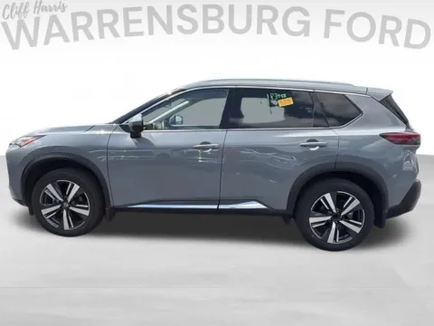 More photos of 2021 Nissan Rogue SL at Warrensburg Ford, MO