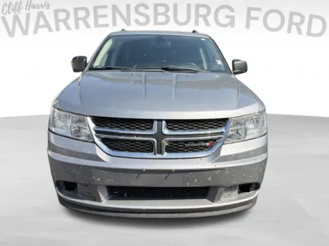 Photos of 2020 Dodge Journey SE for sale in Warrensburg, MO at Warrensburg Ford